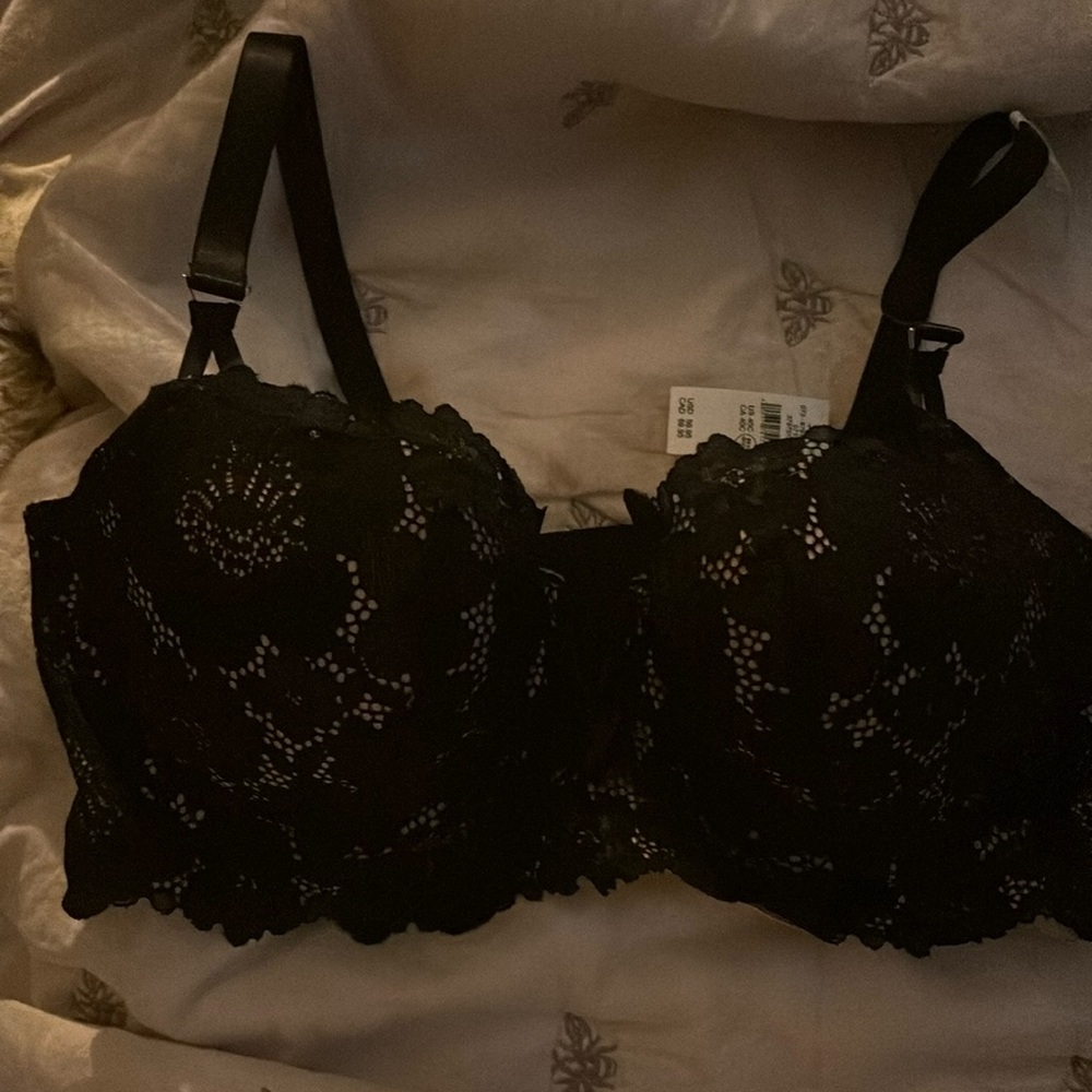 Aerie black lace balconette bra size 40C. NWT